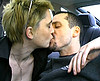  Chantale attend le bus et se fait baiser par 2 mec