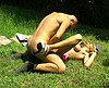 Cochonne pisse sur un mec et se fait enculer !