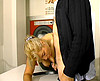  Elle se fait tirer � la laverie publique !