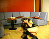  Patron totalement tar� met la mis�re � sa serveuse