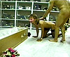 Elle fantasme de se faire sauter dans un cercueil 