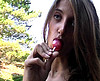  Une jolie beurette se fait prendre � 4 pattes