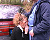 Vid�o : Vieux baise une jeune �tudiante qui fait du stop !