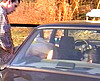  Trio: Ils la prennent sur le capot de la voiture