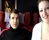  Emy se fait sauter dans les toilettes d'un train