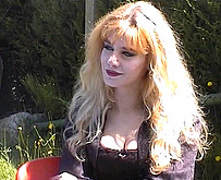  Line 21 ans, encul�e dans son film amateur 