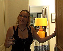  1�re double p�n�tration pour une amatrice pulpeuse 