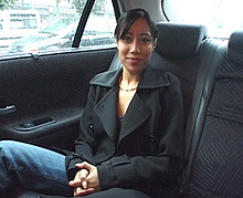 Michael baise Betty asiatique aux petits seins