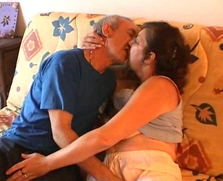 Sexe : Vidéo amateur d'un couple de 50 ans